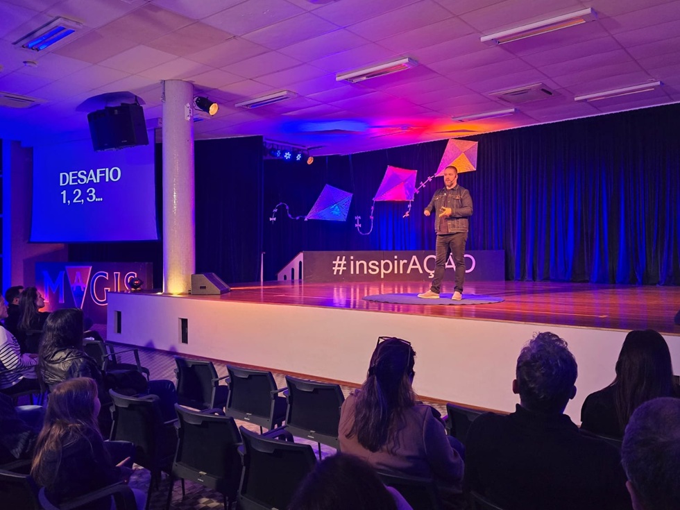 Reflexões sobre maternidade, paternidade e envelhecimento marcam 7ª edição do MAGIS InspirAção